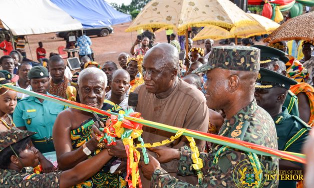 Interior Minister commissions residential accommodation for Immigration Service