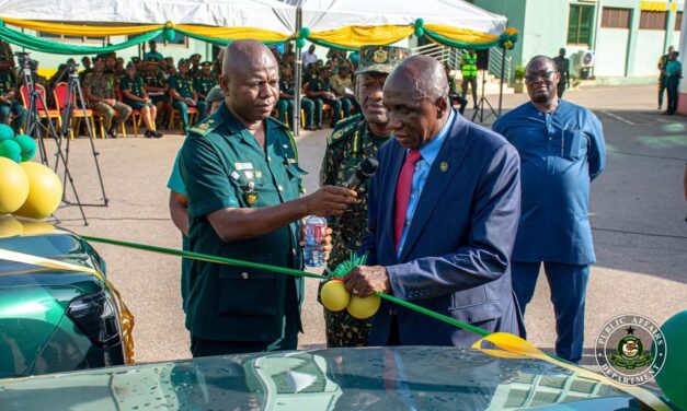 Government presents vehicles to Immigration Service to improve service delivery